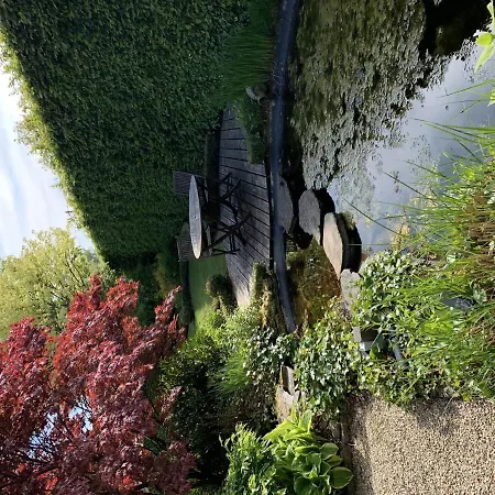 Domek alpejski Elegant In With Private Garden