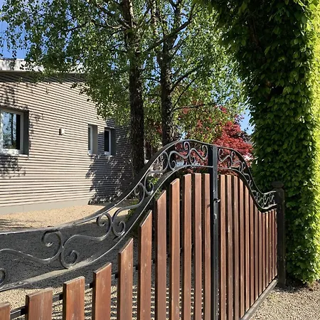 Chalé Cozy With Pond, *